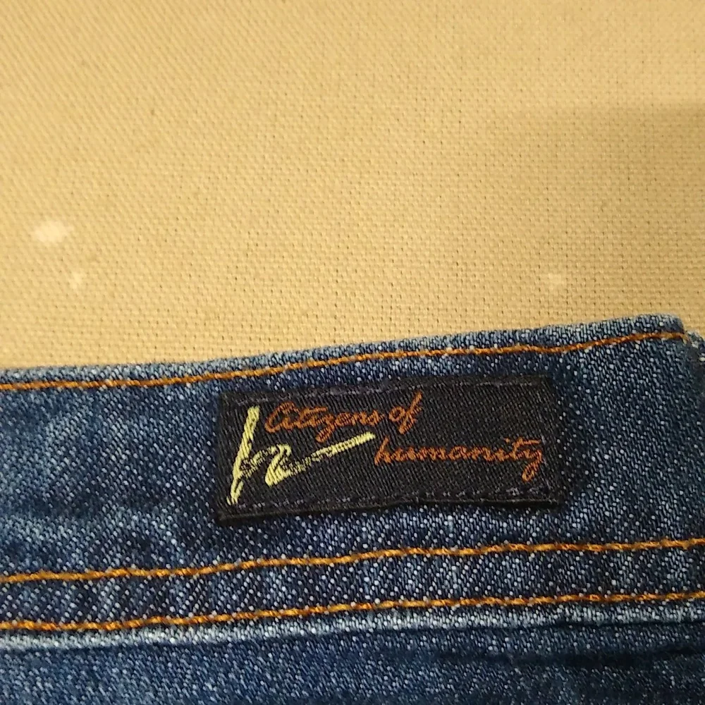 Citizens of Humanity – CoH – Dk Blue - 26 - Ingrid - Low Waist Flare - Picture 6 of 13